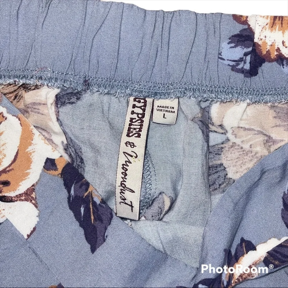 Gypsies & Moondust floral pants Large